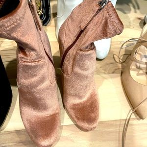 Velvet boots